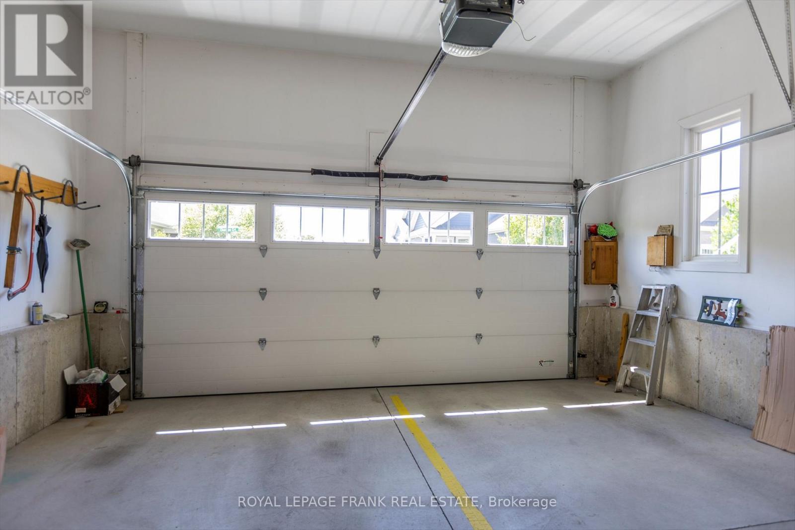 












47 CHARLTON COURT

,
Selwyn,







Ontario
K0L2H0

