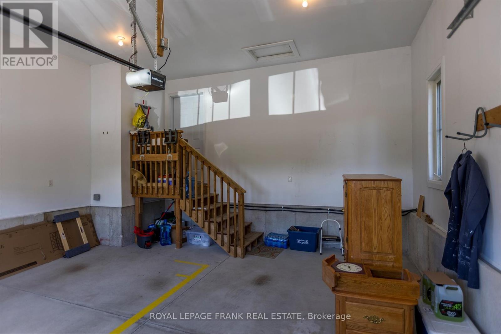 












47 CHARLTON COURT

,
Selwyn,







Ontario
K0L2H0

