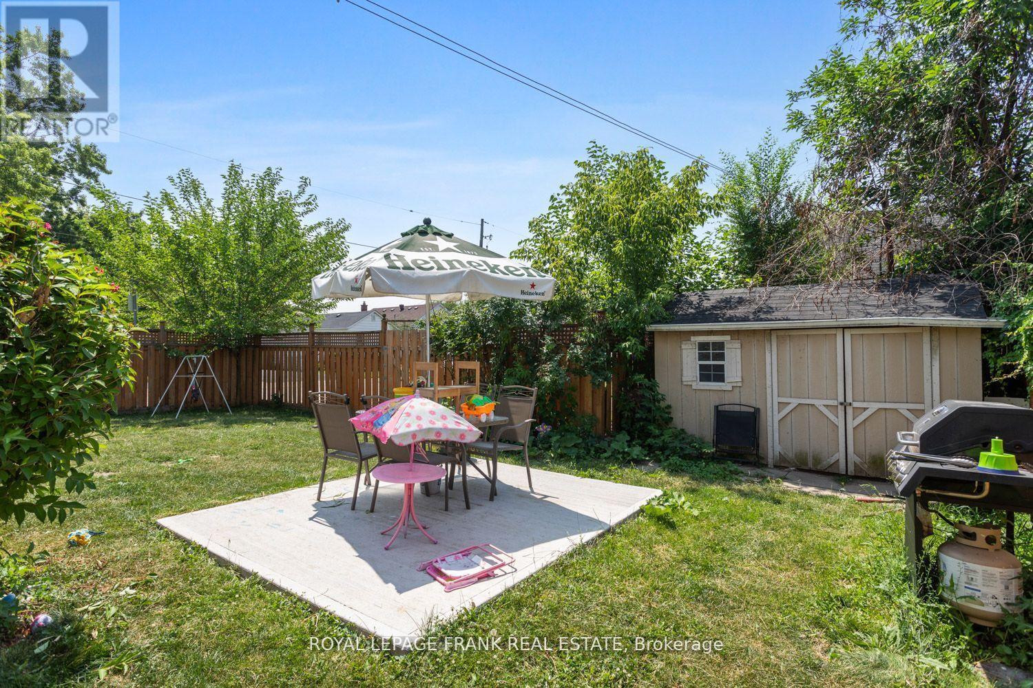 












542 WALMER ROAD

,
Hamilton (McQuesten),




Ontario
L8H3E6

