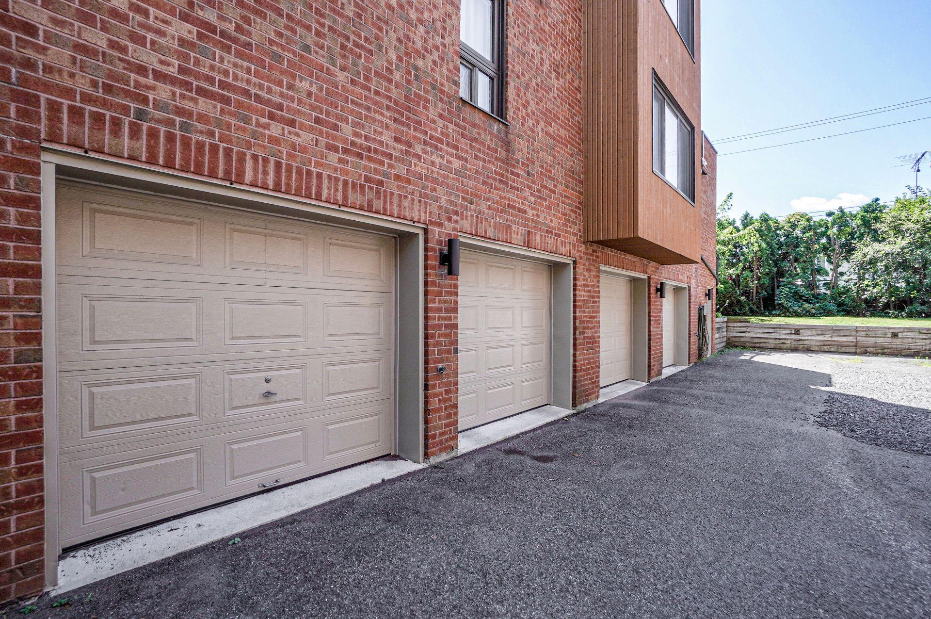 









212


Rue d'Orléans

,
Saint-Lambert,




QC
J4S1Y2

