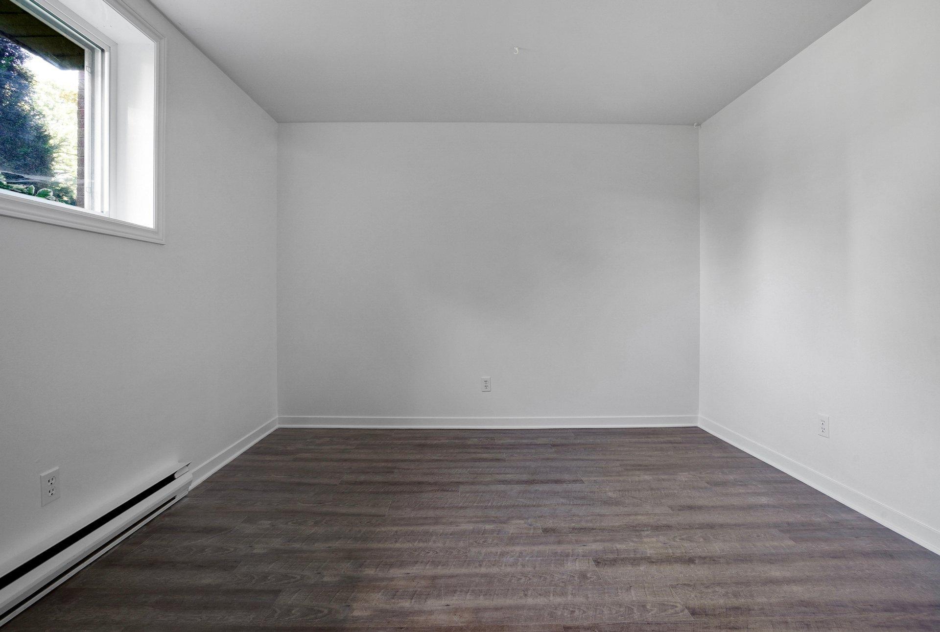 









212


Rue d'Orléans

,
Saint-Lambert,




QC
J4S1Y2

