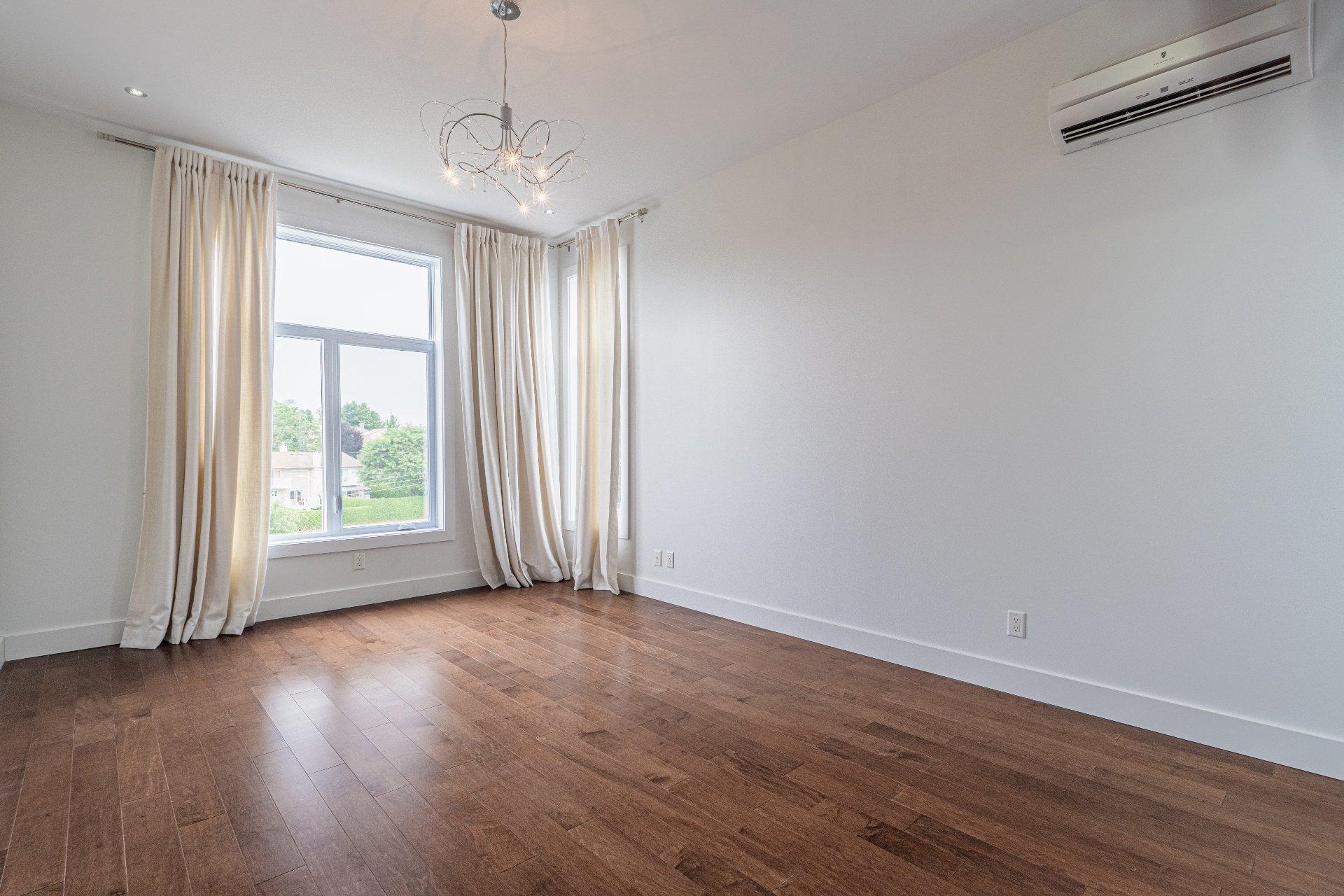 









120


Rue de Candiac

, 1403,
Sherbrooke (Les Nations),




QC
J1L1G8


