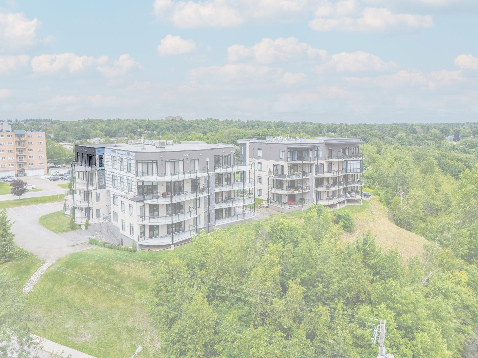 









120


Rue de Candiac

, 1403,
Sherbrooke (Les Nations),




QC
J1L1G8

