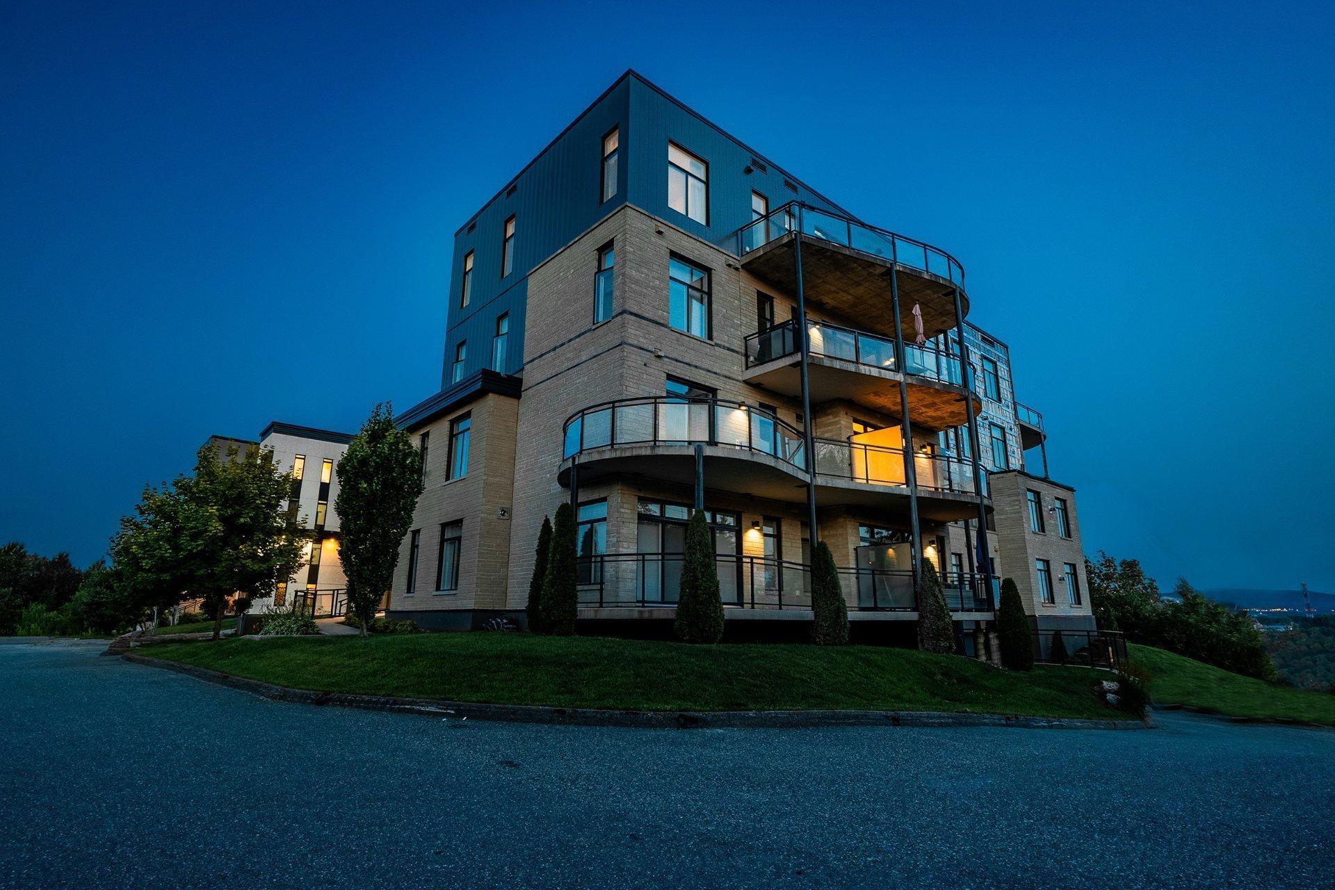 









120


Rue de Candiac

, 1403,
Sherbrooke (Les Nations),




QC
J1L1G8

