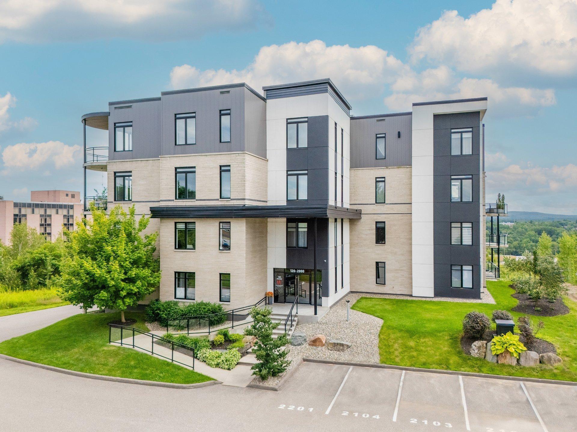 









120


Rue de Candiac

, 1403,
Sherbrooke (Les Nations),




QC
J1L1G8

