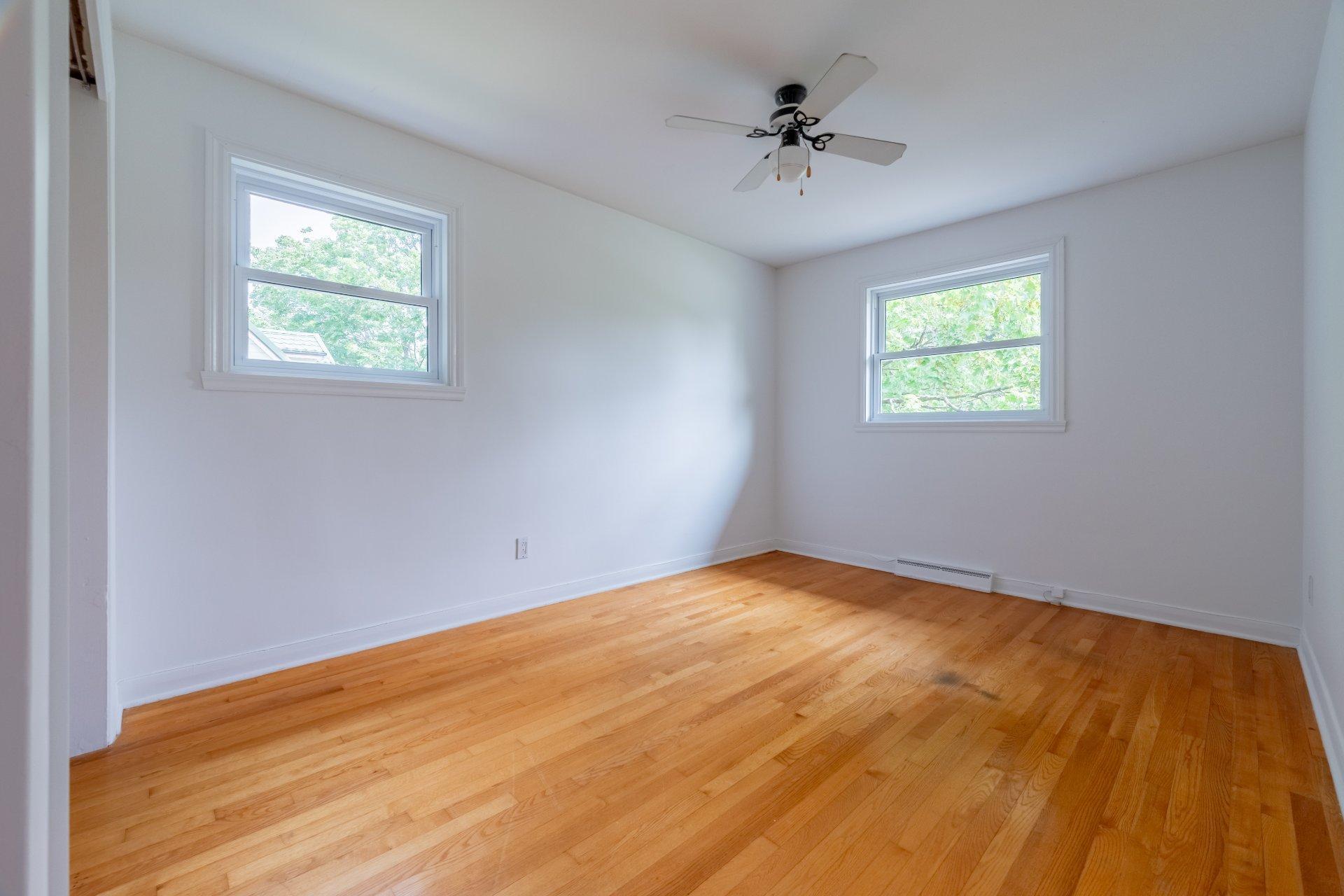 









165


Stonehenge Drive

,
Beaconsfield,




QC
H9W3X6

