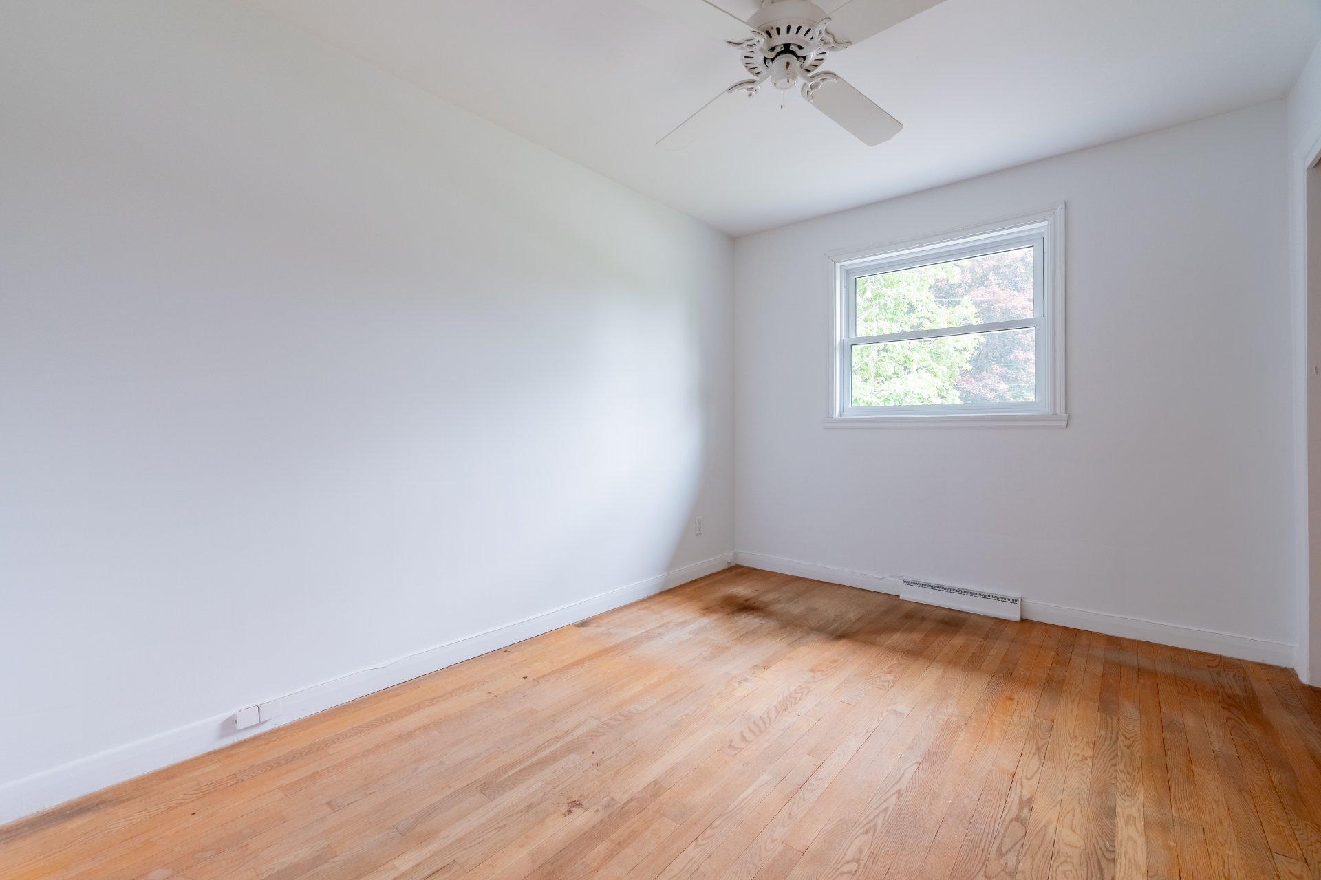 









165


Stonehenge Drive

,
Beaconsfield,




QC
H9W3X6

