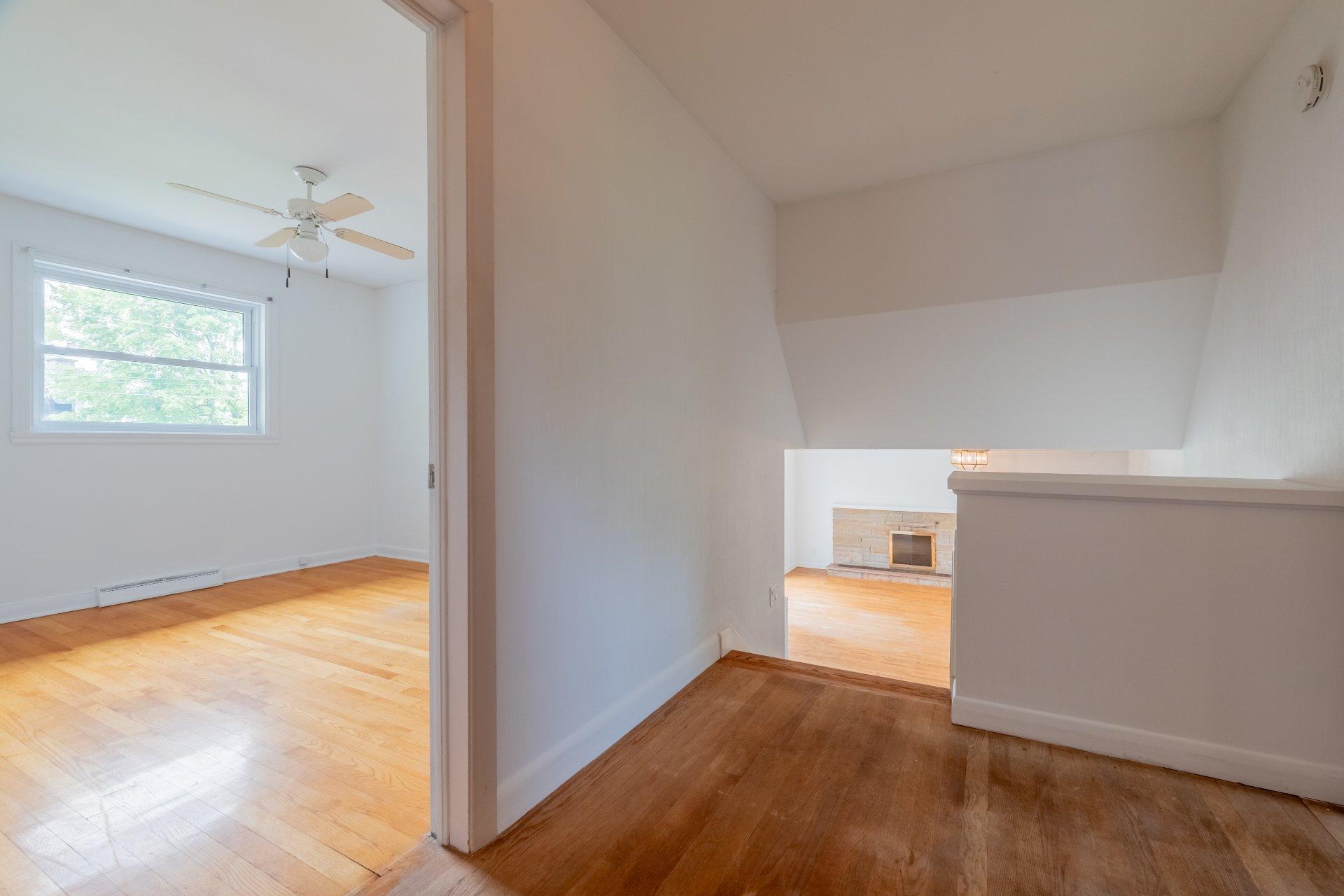 









165


Stonehenge Drive

,
Beaconsfield,




QC
H9W3X6

