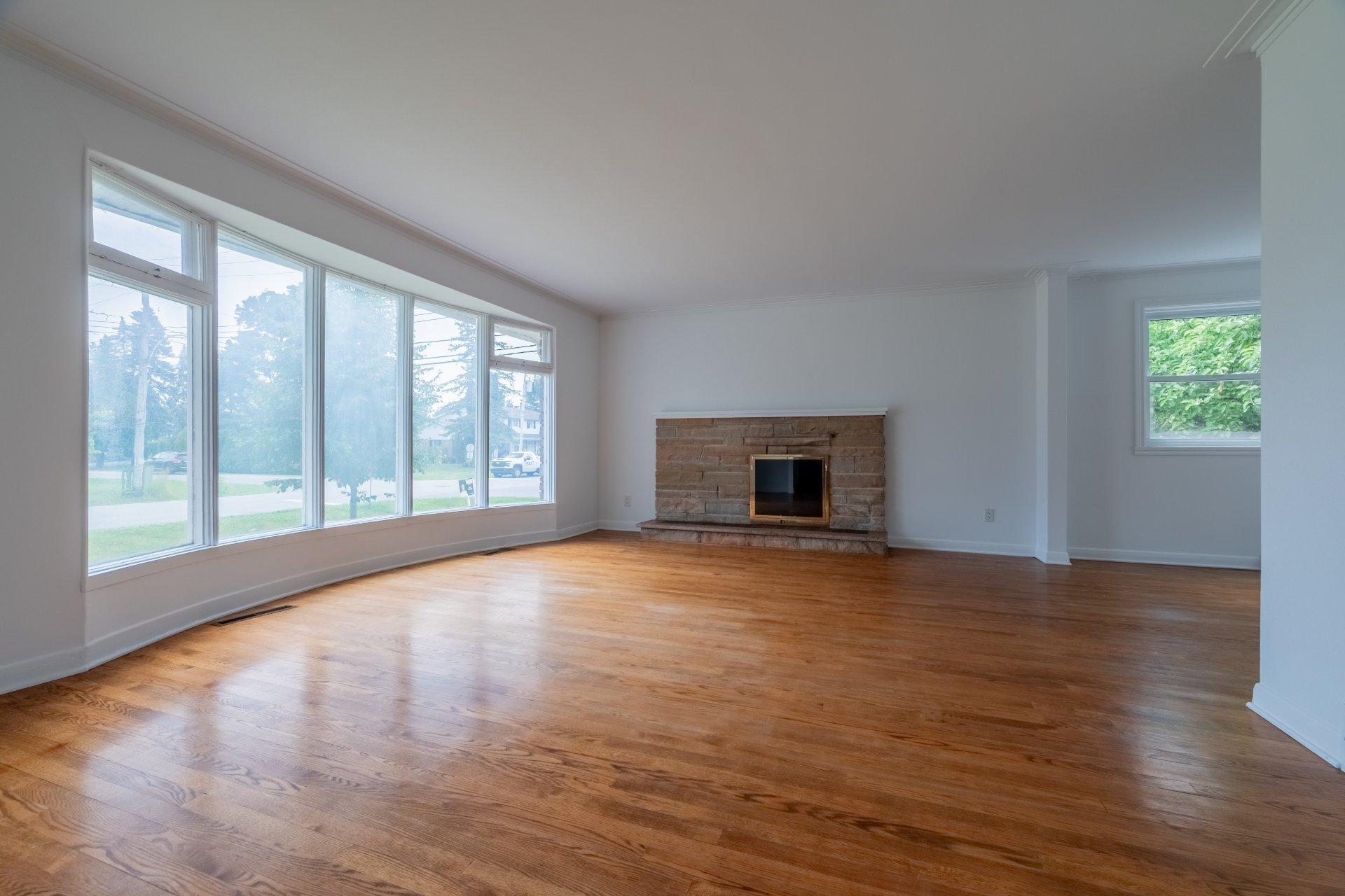 









165


Stonehenge Drive

,
Beaconsfield,




QC
H9W3X6

