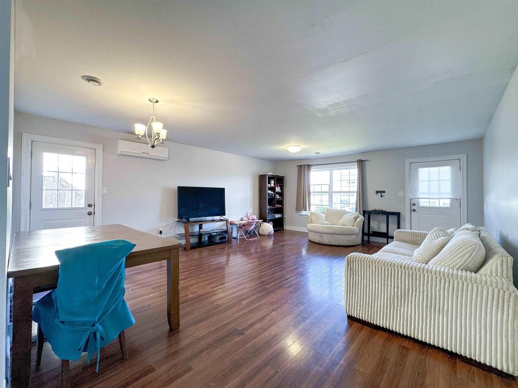 












31 & 33 Parkman Drive

,
Charlottetown,




PE
C1C 0T3

