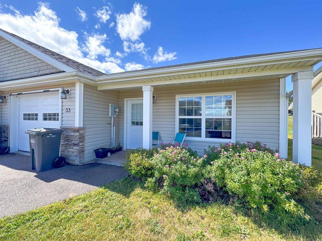 












31 & 33 Parkman Drive

,
Charlottetown,




PE
C1C 0T3

