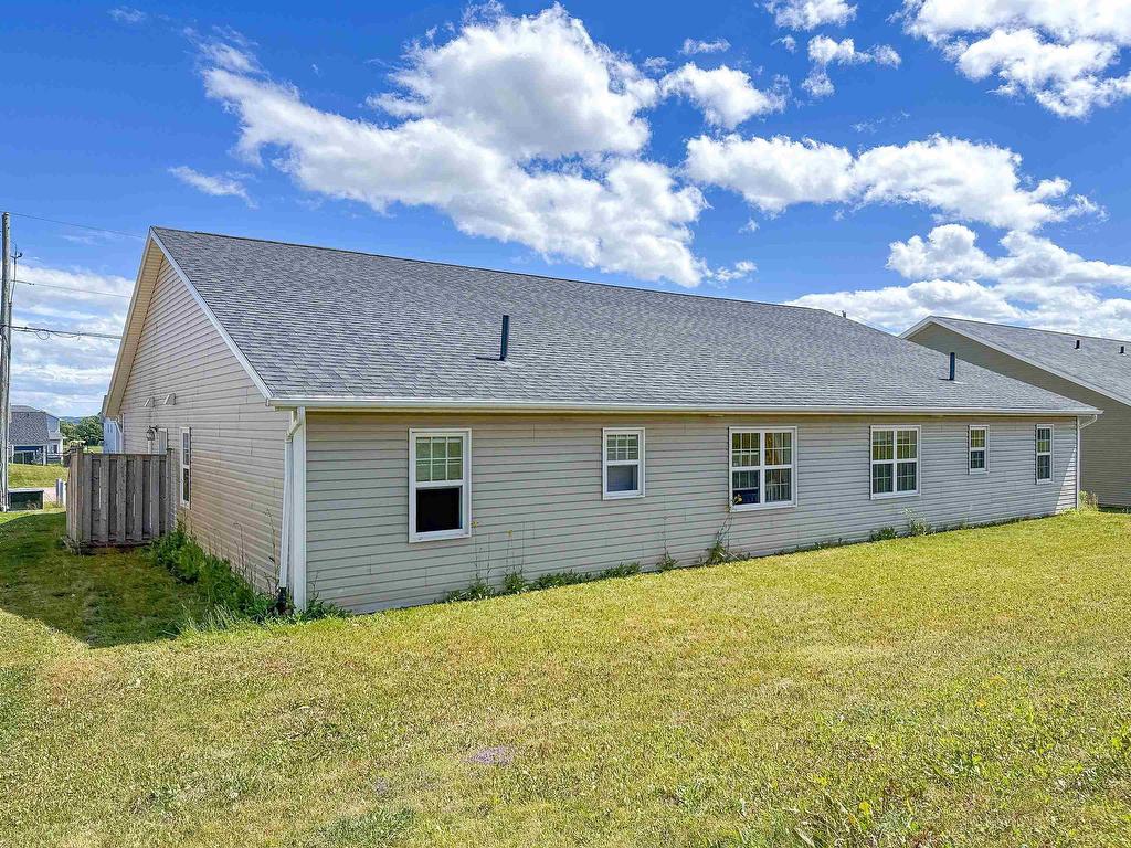 












31 & 33 Parkman Drive

,
Charlottetown,




PE
C1C 0T3

