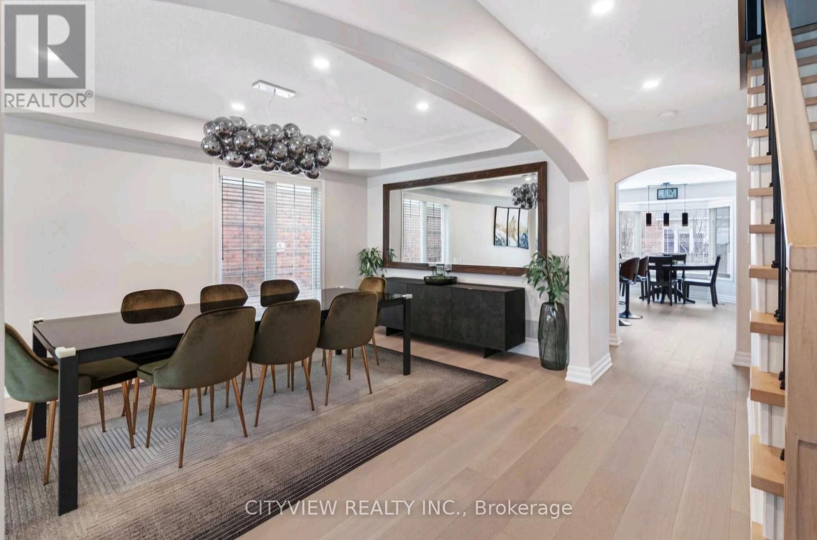 












608 BROTHERS CRESCENT

,
Milton,




Ontario
L9T0G8

