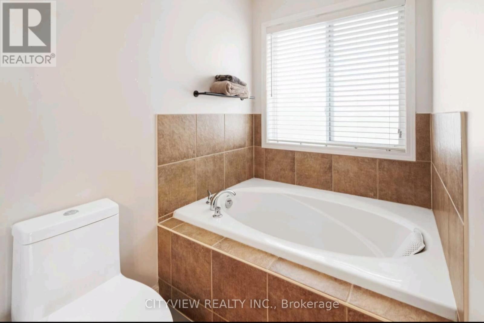 












608 BROTHERS CRESCENT

,
Milton,




Ontario
L9T0G8


