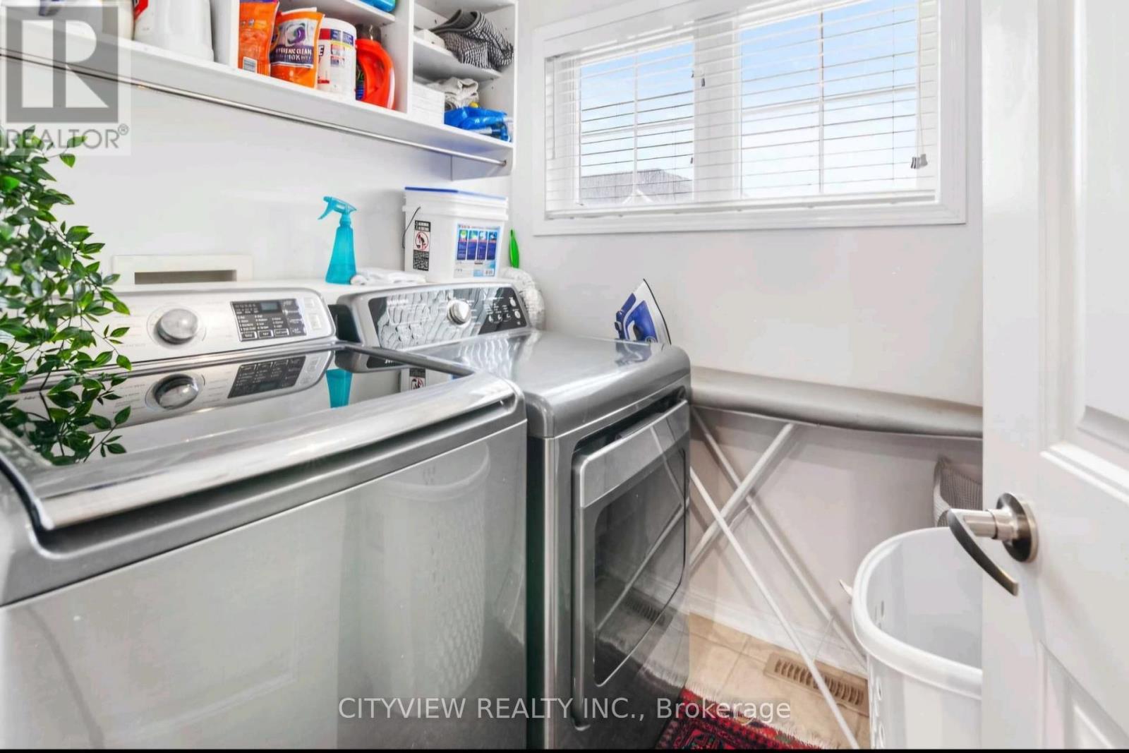 












608 BROTHERS CRESCENT

,
Milton,




Ontario
L9T0G8

