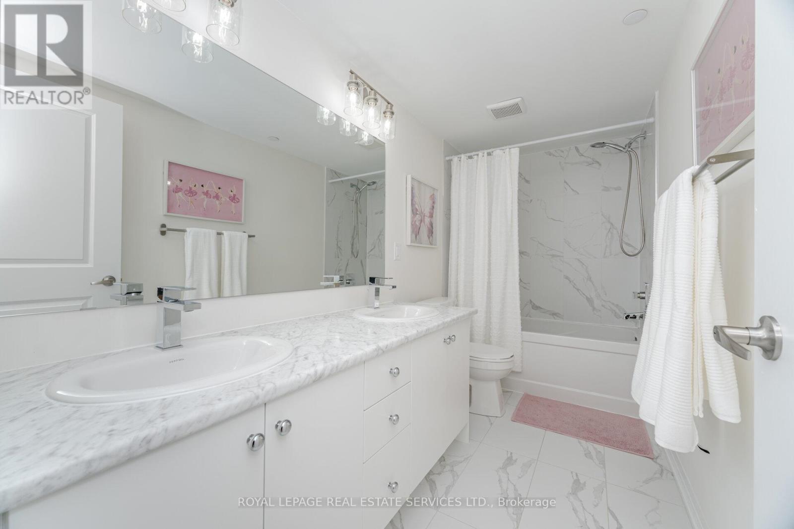 












2 - 40 BAYNES WAY

,
Bradford West Gwillimbury,




Ontario
L3Z4M4

