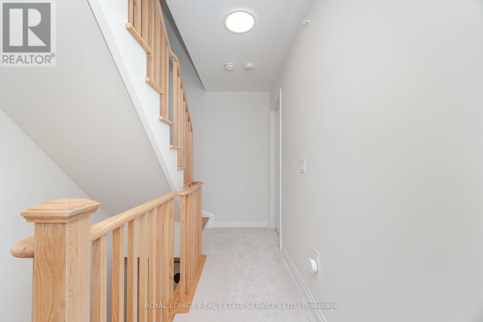 












2 - 40 BAYNES WAY

,
Bradford West Gwillimbury,




Ontario
L3Z4M4

