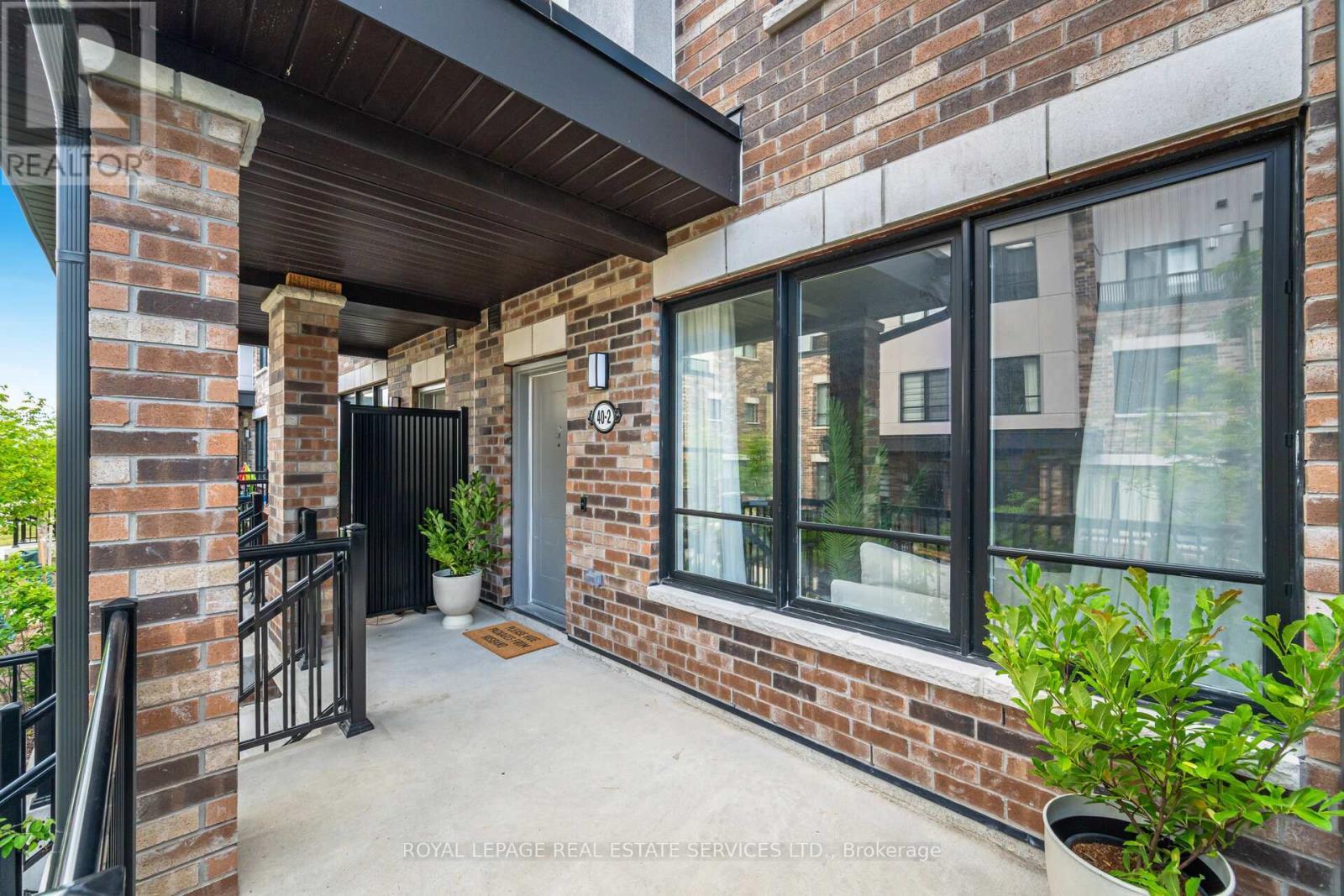 












2 - 40 BAYNES WAY

,
Bradford West Gwillimbury,




Ontario
L3Z4M4

