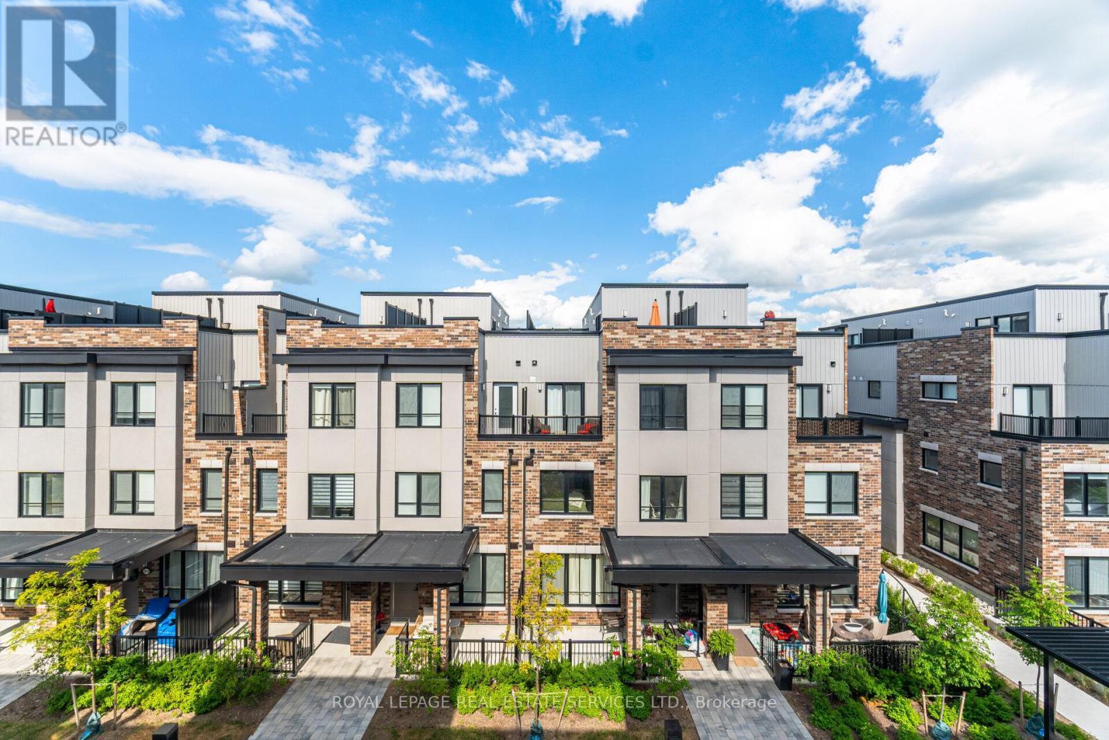 












2 - 40 BAYNES WAY

,
Bradford West Gwillimbury,




Ontario
L3Z4M4

