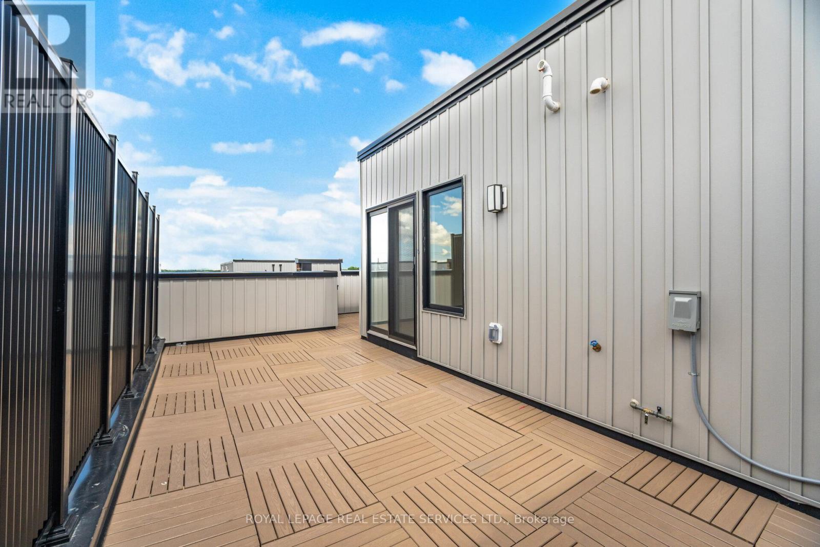 












2 - 40 BAYNES WAY

,
Bradford West Gwillimbury,




Ontario
L3Z4M4

