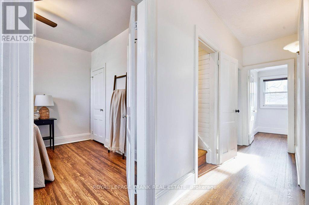 












7 ADELAIDE STREET N

,
Kawartha Lakes (Lindsay),




Ontario
K9V4K7

