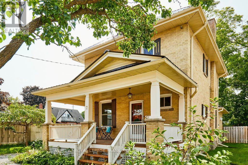 












7 ADELAIDE STREET N

,
Kawartha Lakes (Lindsay),




Ontario
K9V4K7

