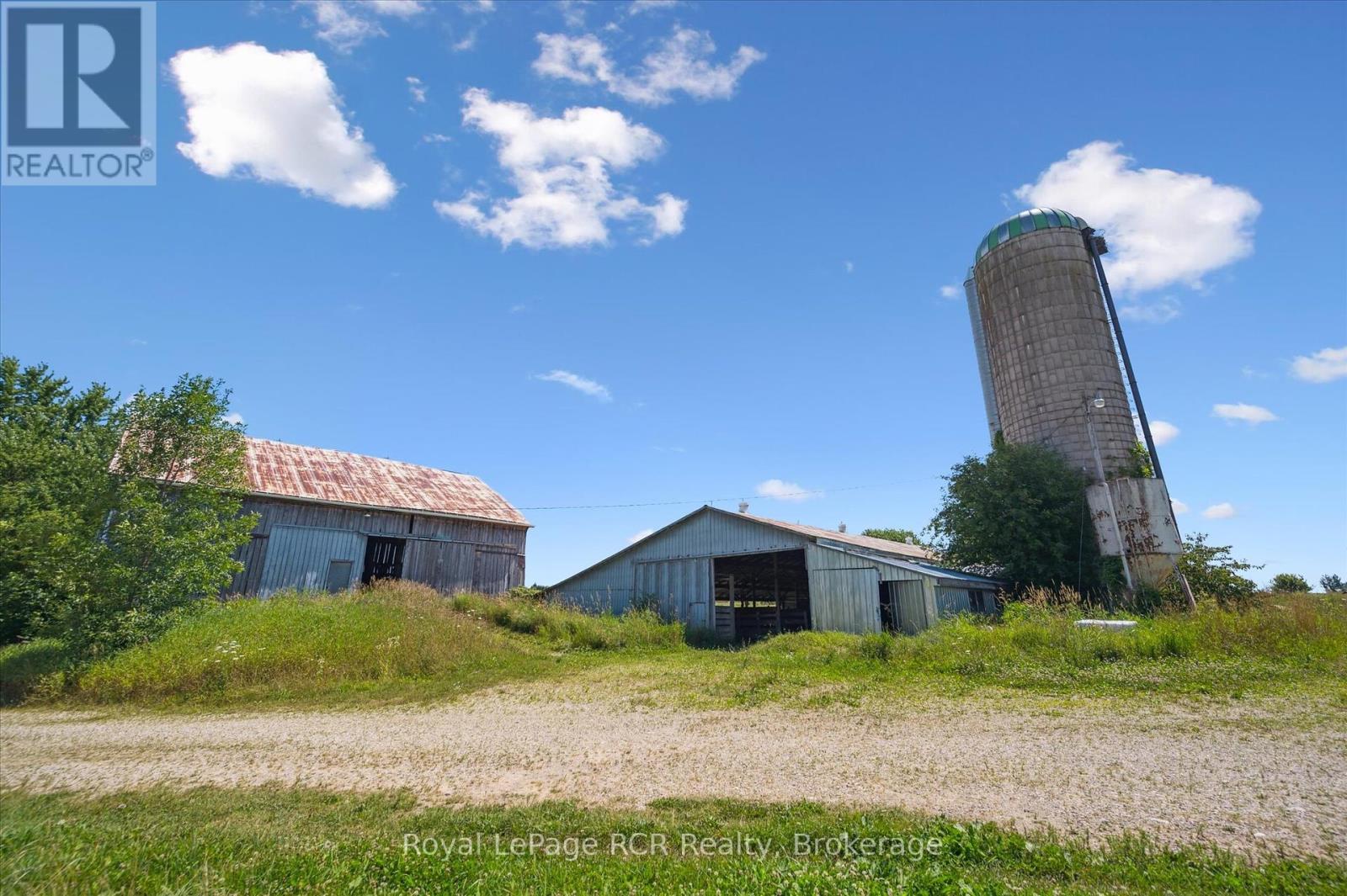 












9206 HIGHWAY 6

,
Wellington North,







Ontario
N0G2E0


