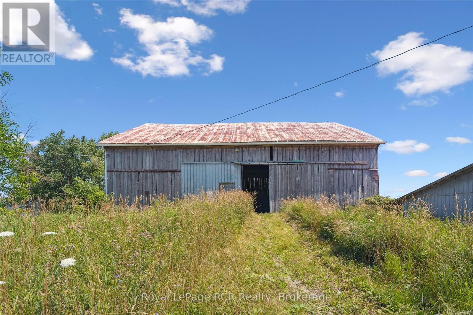 












9206 HIGHWAY 6

,
Wellington North,







Ontario
N0G2E0

