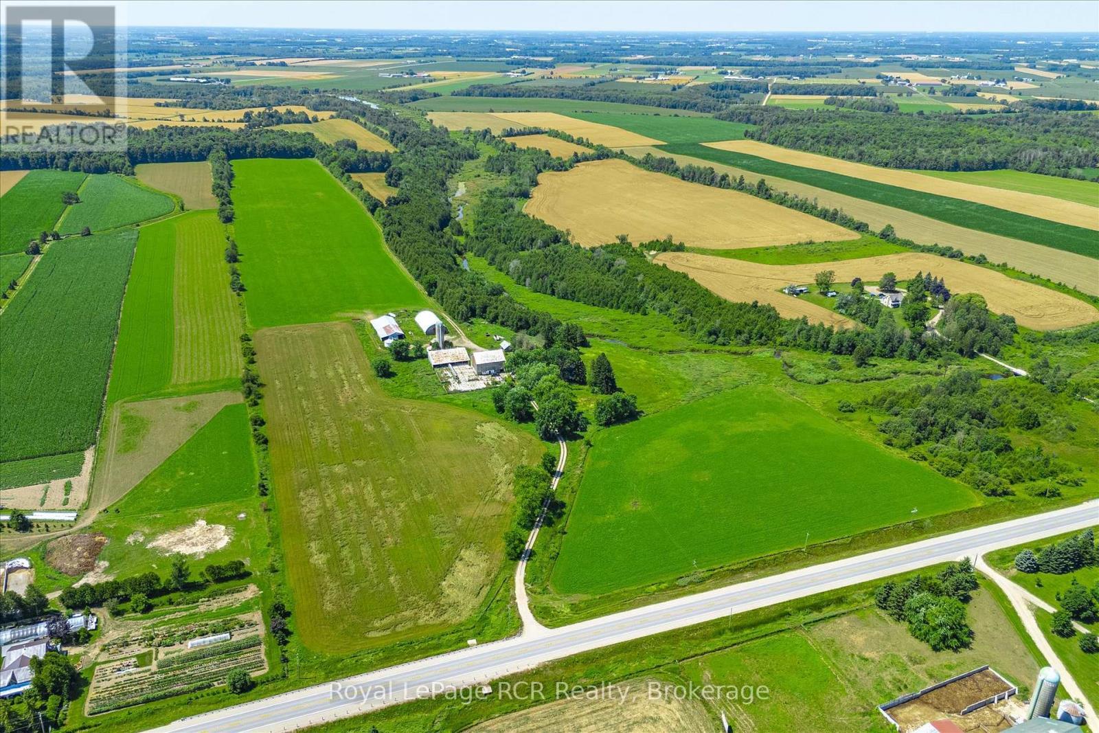 












9206 HIGHWAY 6

,
Wellington North,







Ontario
N0G2E0

