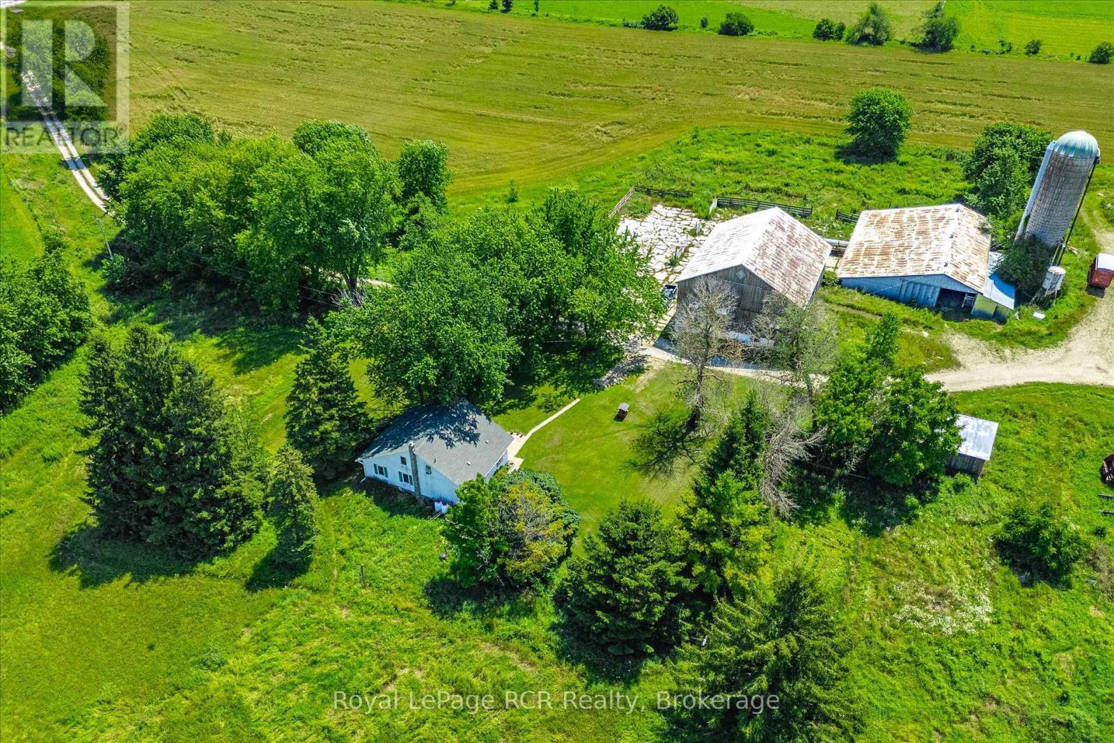 












9206 HIGHWAY 6

,
Wellington North,







Ontario
N0G2E0

