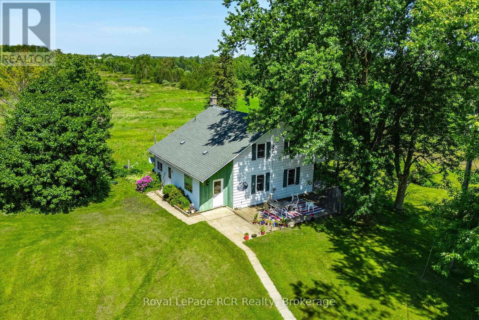 












9206 HIGHWAY 6

,
Wellington North,







Ontario
N0G2E0

