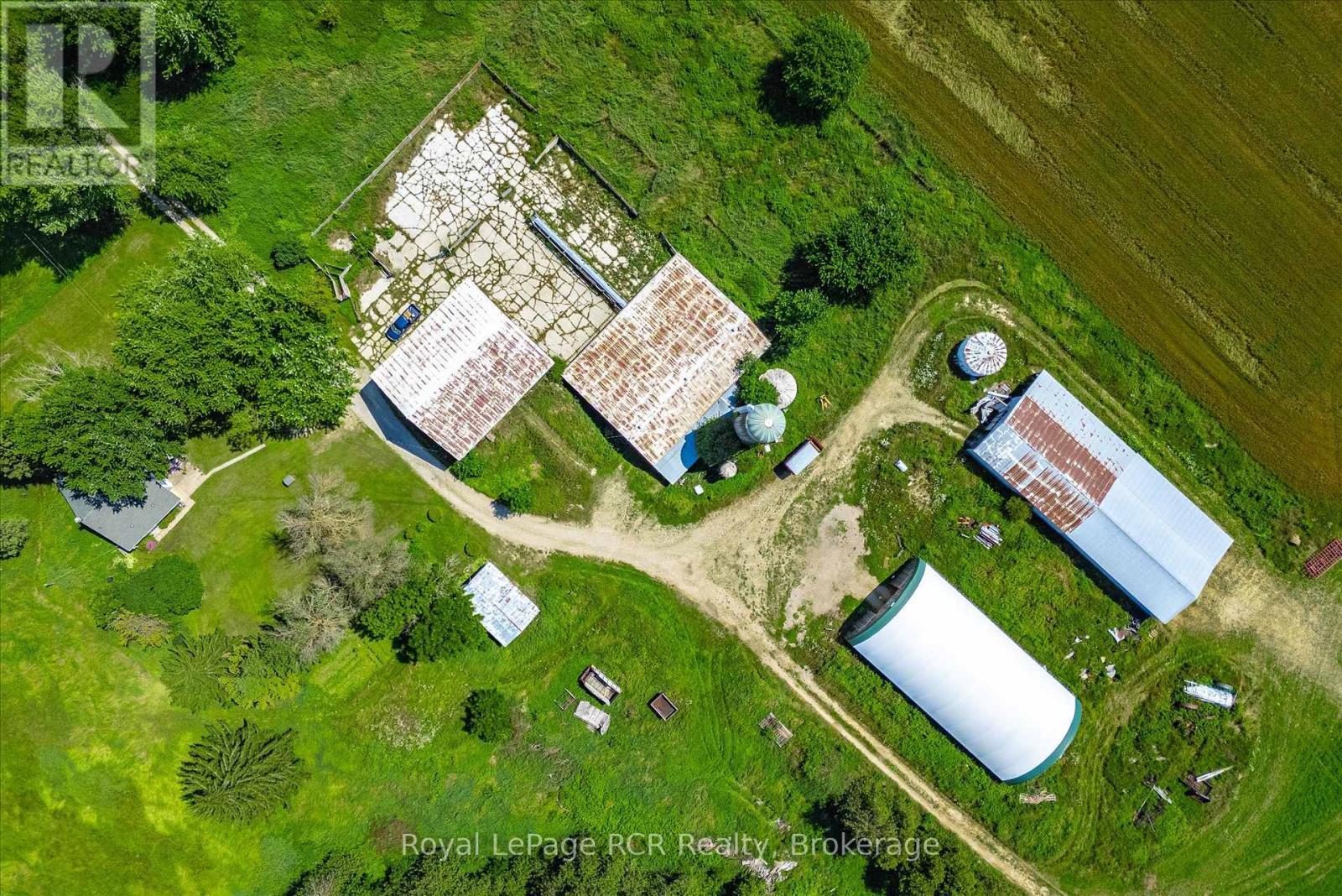 












9206 HIGHWAY 6

,
Wellington North,







Ontario
N0G2E0

