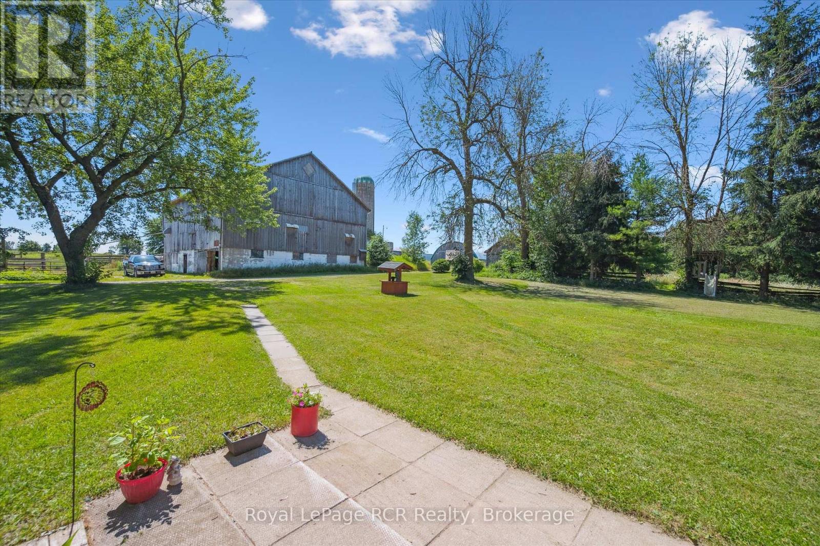 












9206 HIGHWAY 6

,
Wellington North,







Ontario
N0G2E0

