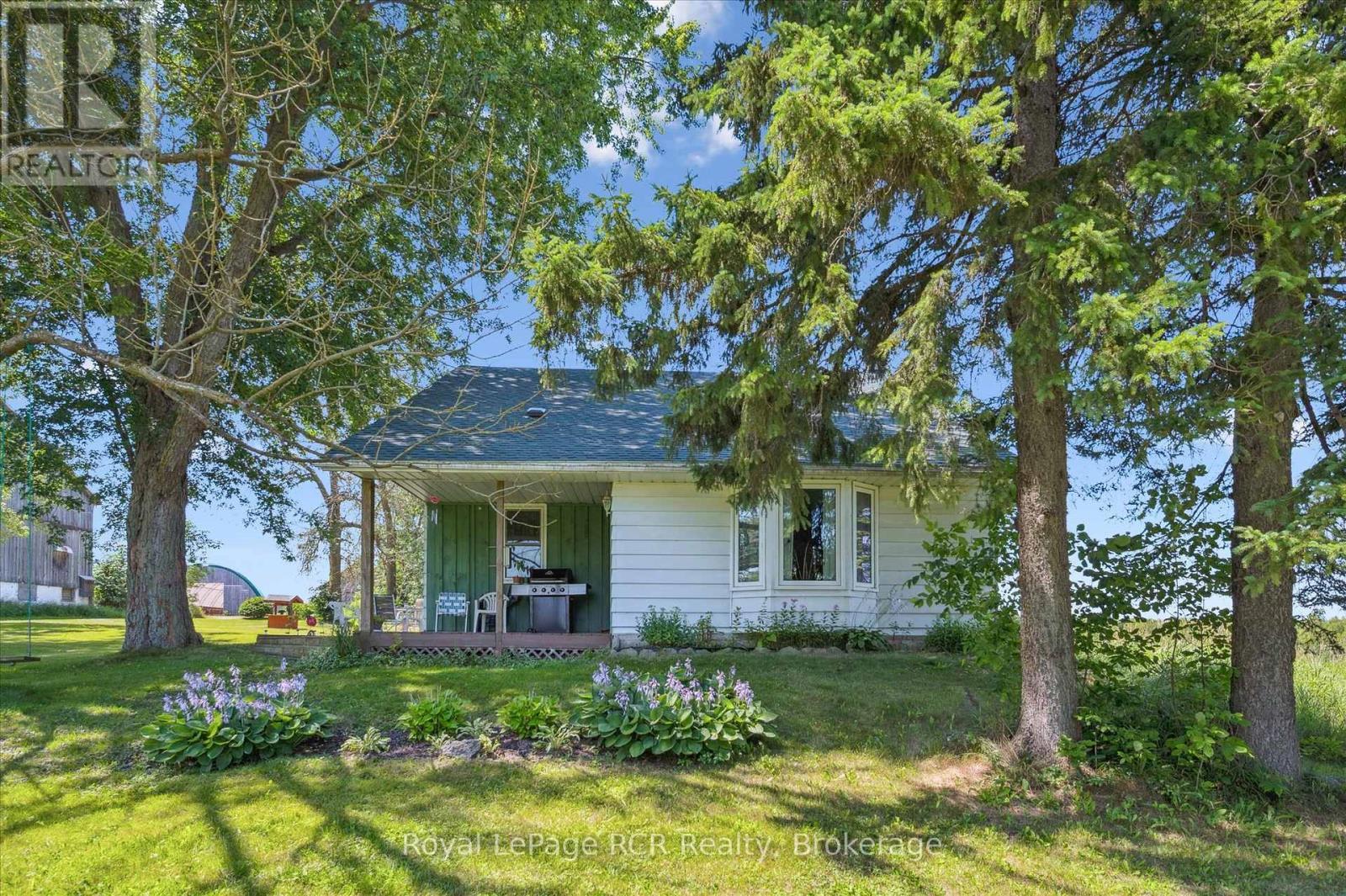 












9206 HIGHWAY 6

,
Wellington North,







Ontario
N0G2E0

