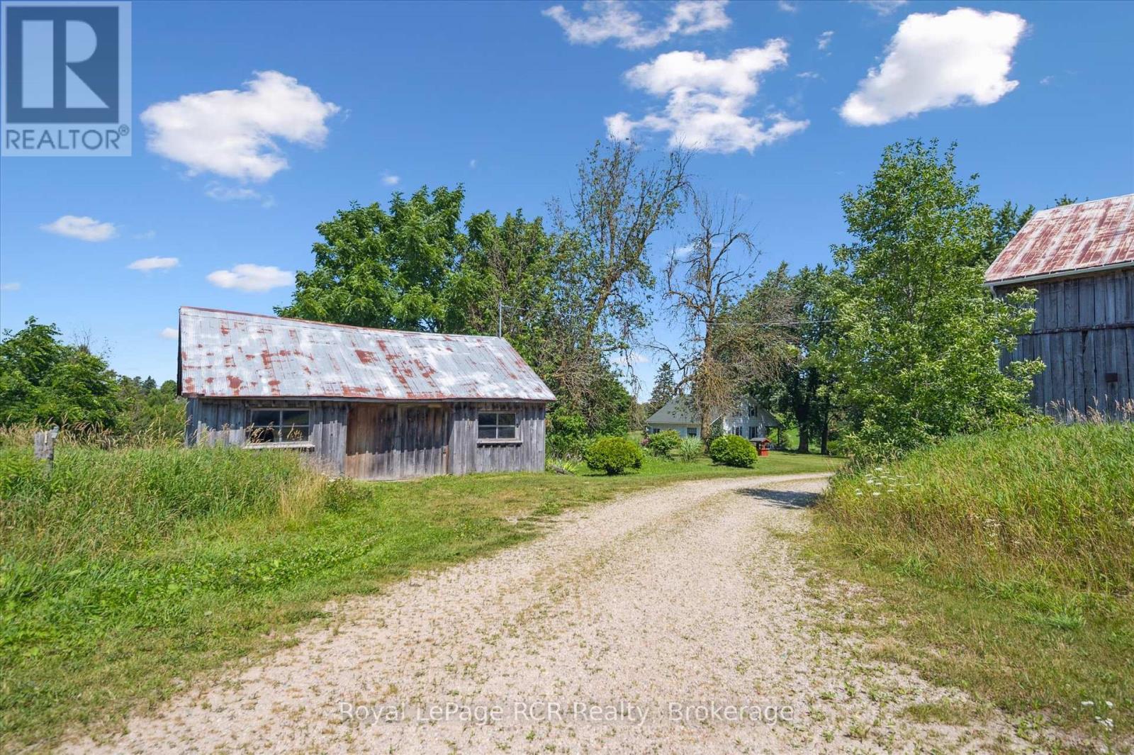












9206 HIGHWAY 6

,
Wellington North,







Ontario
N0G2E0

