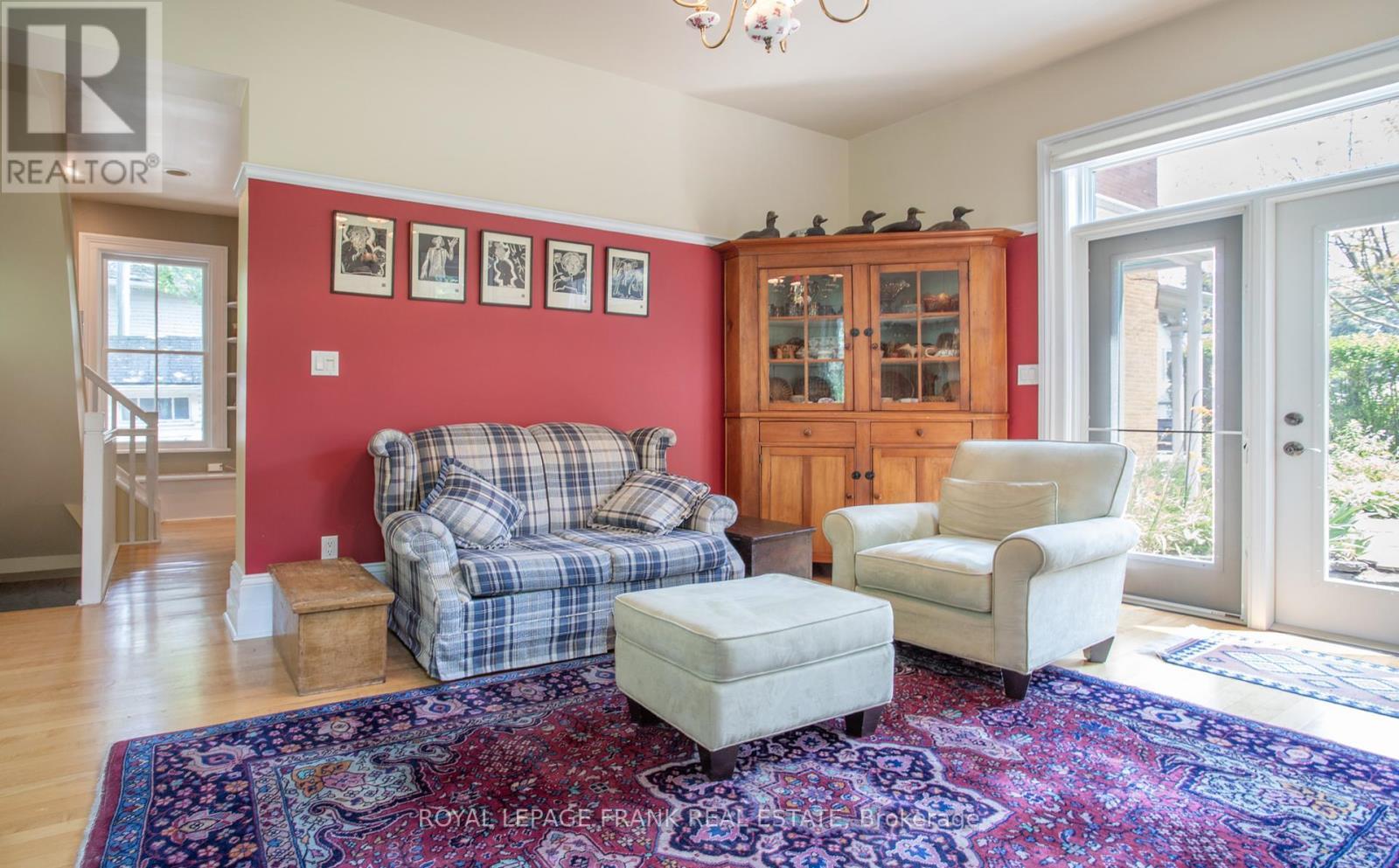 












6 SHERBOURNE STREET

,
Port Hope,




Ontario
L1A1H2


