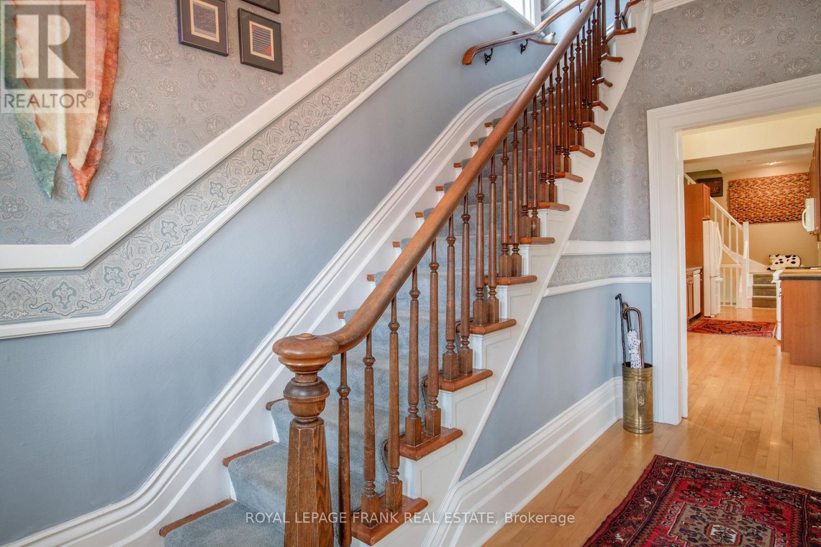 












6 SHERBOURNE STREET

,
Port Hope,




Ontario
L1A1H2

