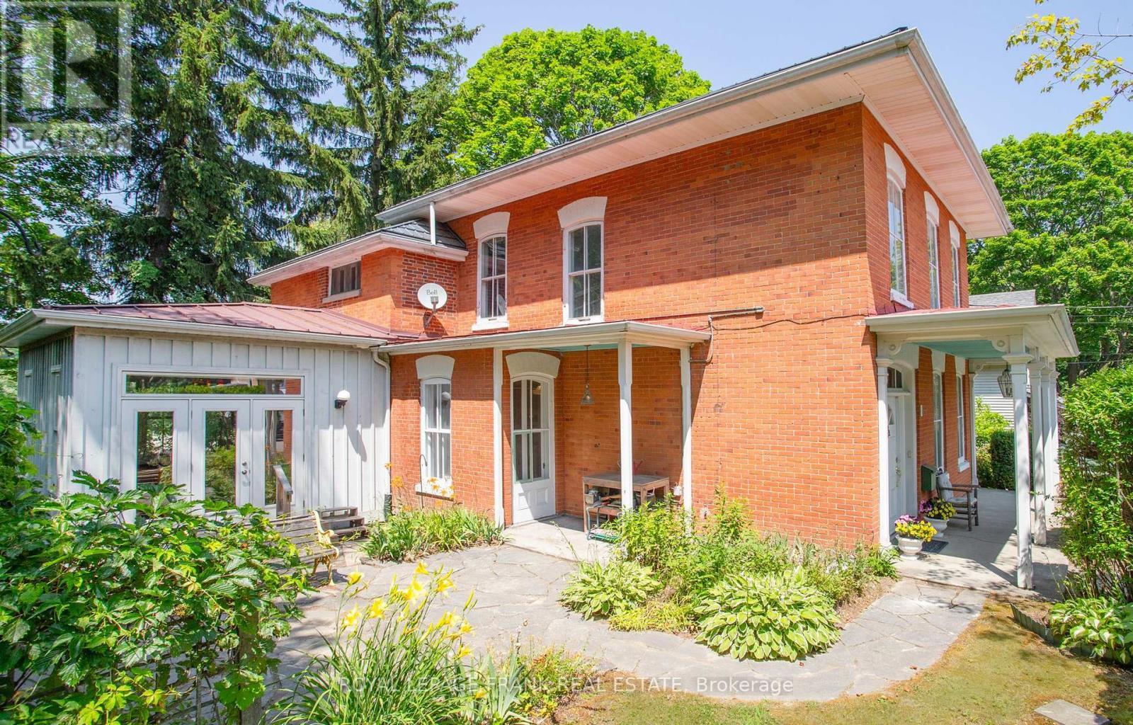 












6 SHERBOURNE STREET

,
Port Hope,




Ontario
L1A1H2

