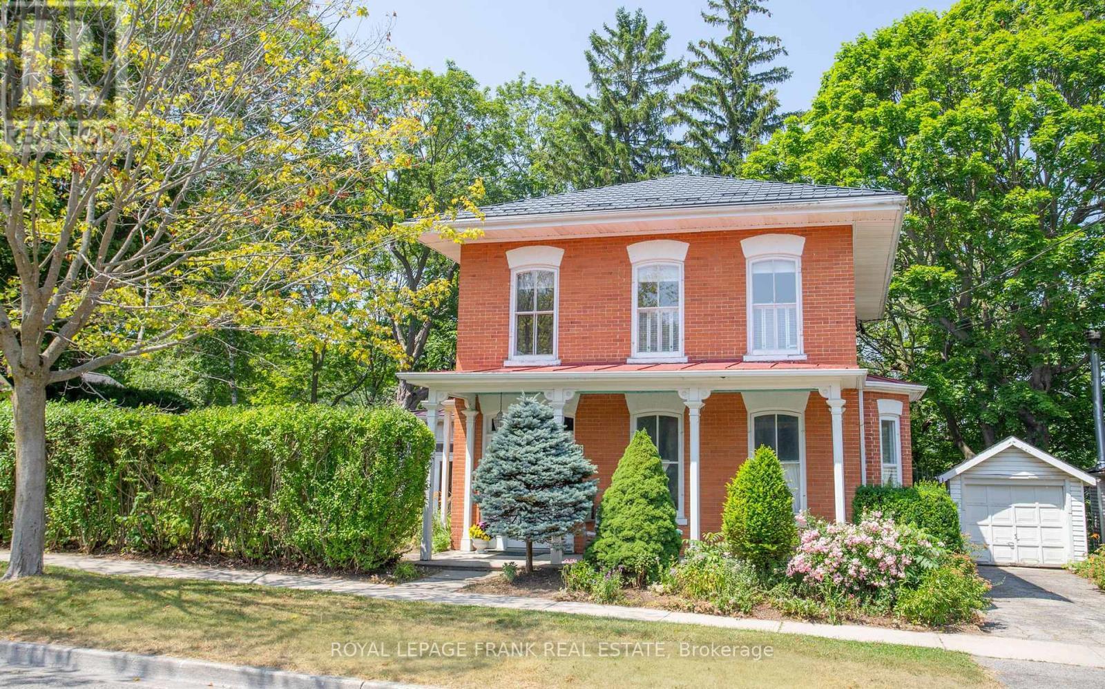 












6 SHERBOURNE STREET

,
Port Hope,




Ontario
L1A1H2

