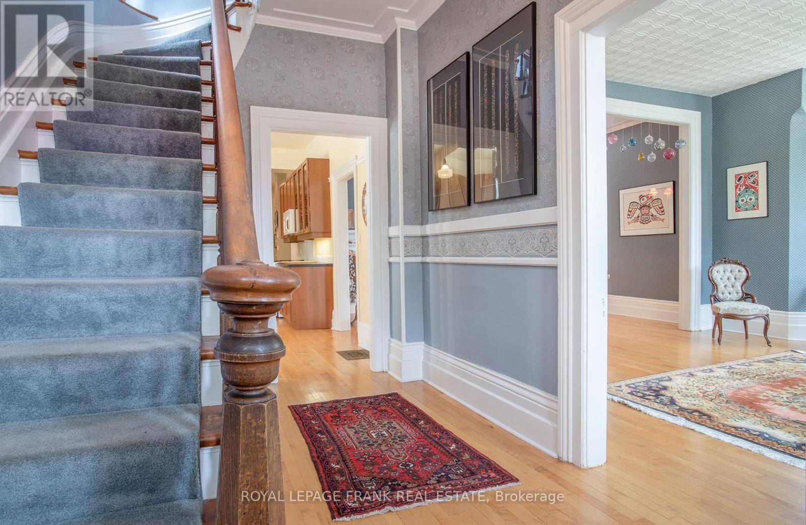 












6 SHERBOURNE STREET

,
Port Hope,




Ontario
L1A1H2

