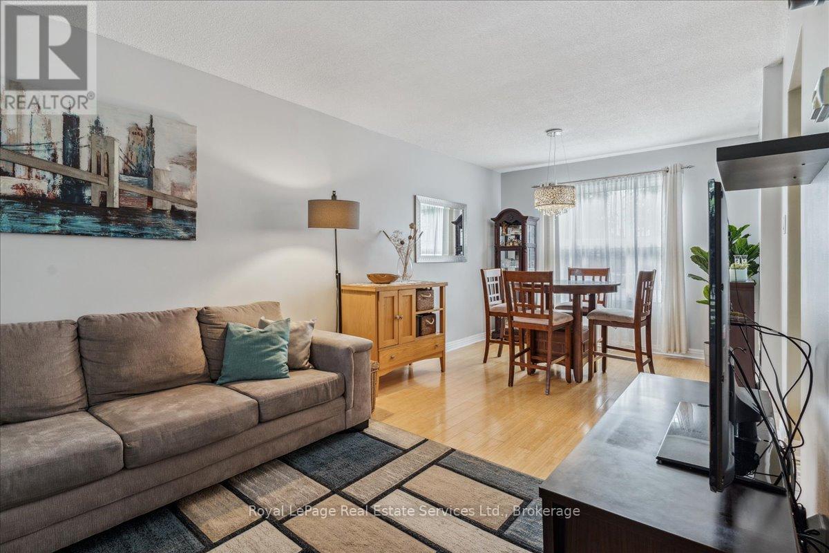 












211 MURRAY STREET

,
Brampton (Brampton West),




Ontario
L6X3L8

