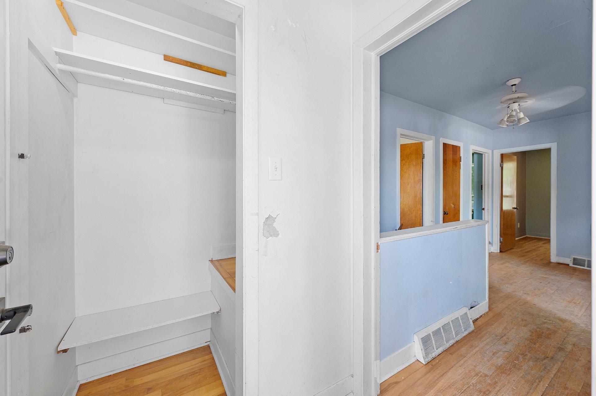 









98


Rue Marie-Victorin

,
Saint-Jérôme,




QC
J7Y2G6

