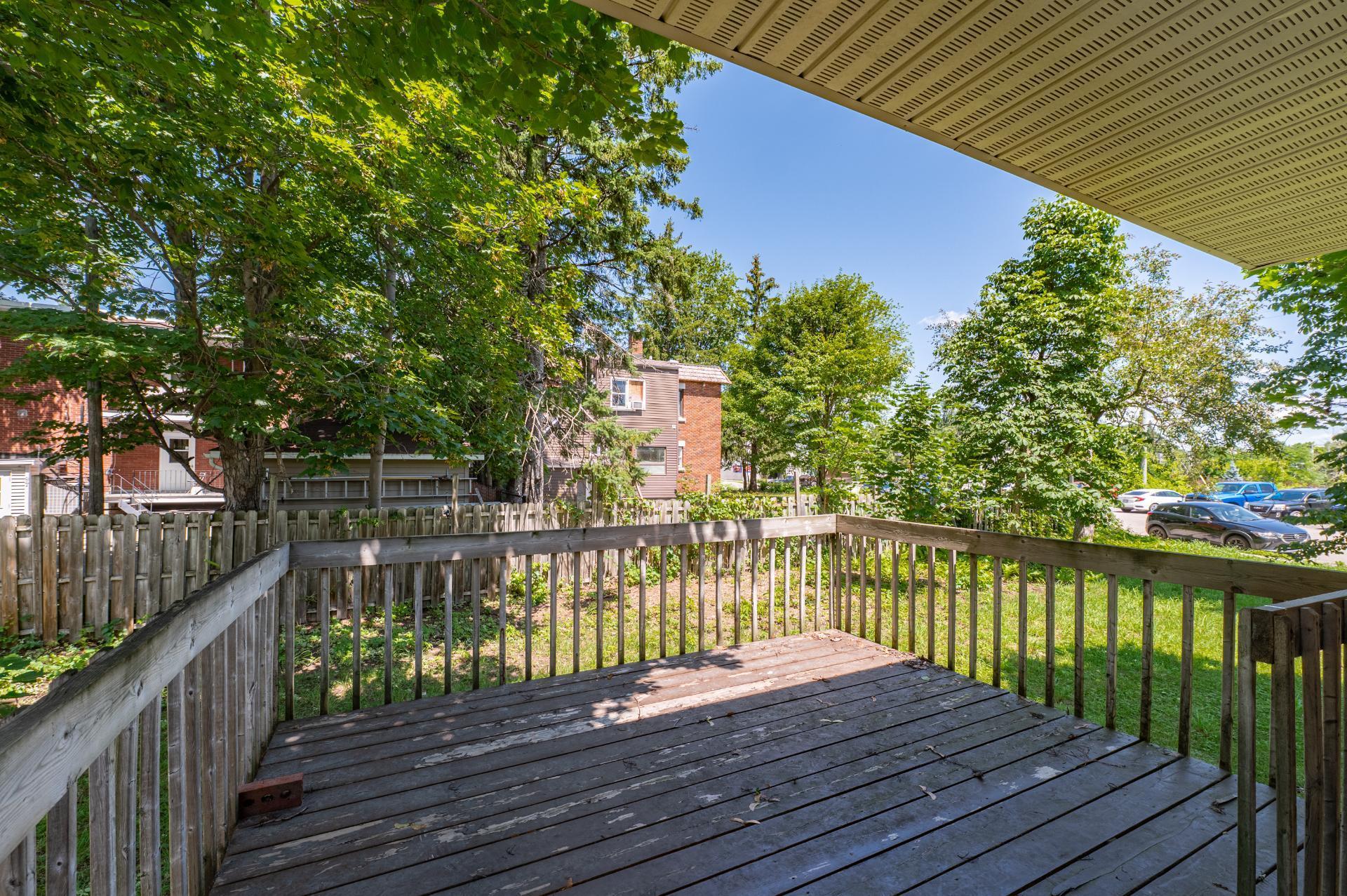 









98


Rue Marie-Victorin

,
Saint-Jérôme,




QC
J7Y2G6

