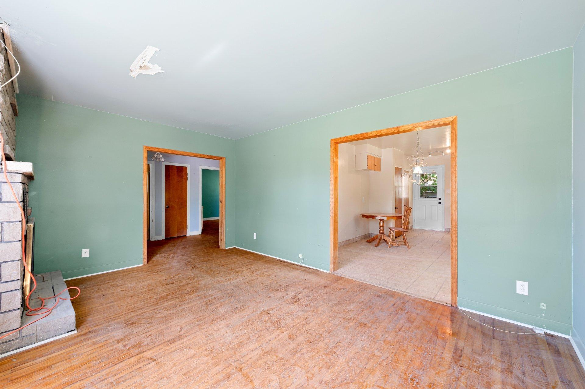 









98


Rue Marie-Victorin

,
Saint-Jérôme,




QC
J7Y2G6

