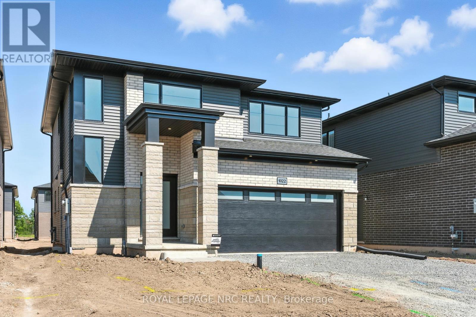 












1022 KRAFT ROAD N

,
Fort Erie (Crescent Park),




Ontario
L2A4M4

