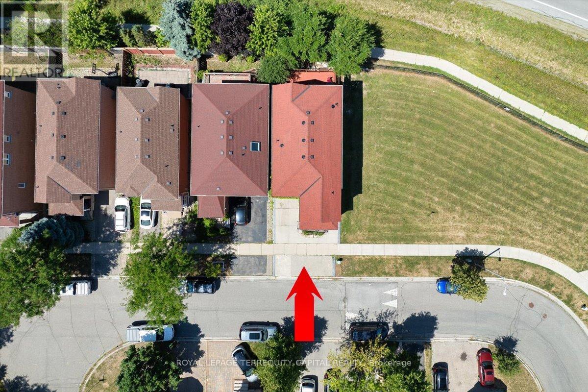 












200 YELLOWOOD CIRCLE

,
Vaughan,




Ontario
L4J8M4

