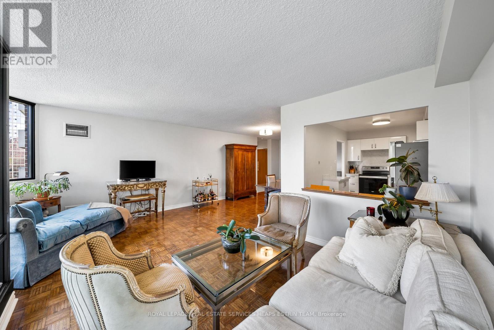 












501 - 40 BAIF BOULEVARD

,
Richmond Hill,




Ontario
L4C5M9

