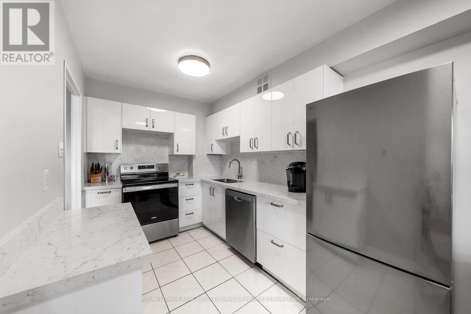 












501 - 40 BAIF BOULEVARD

,
Richmond Hill,




Ontario
L4C5M9

