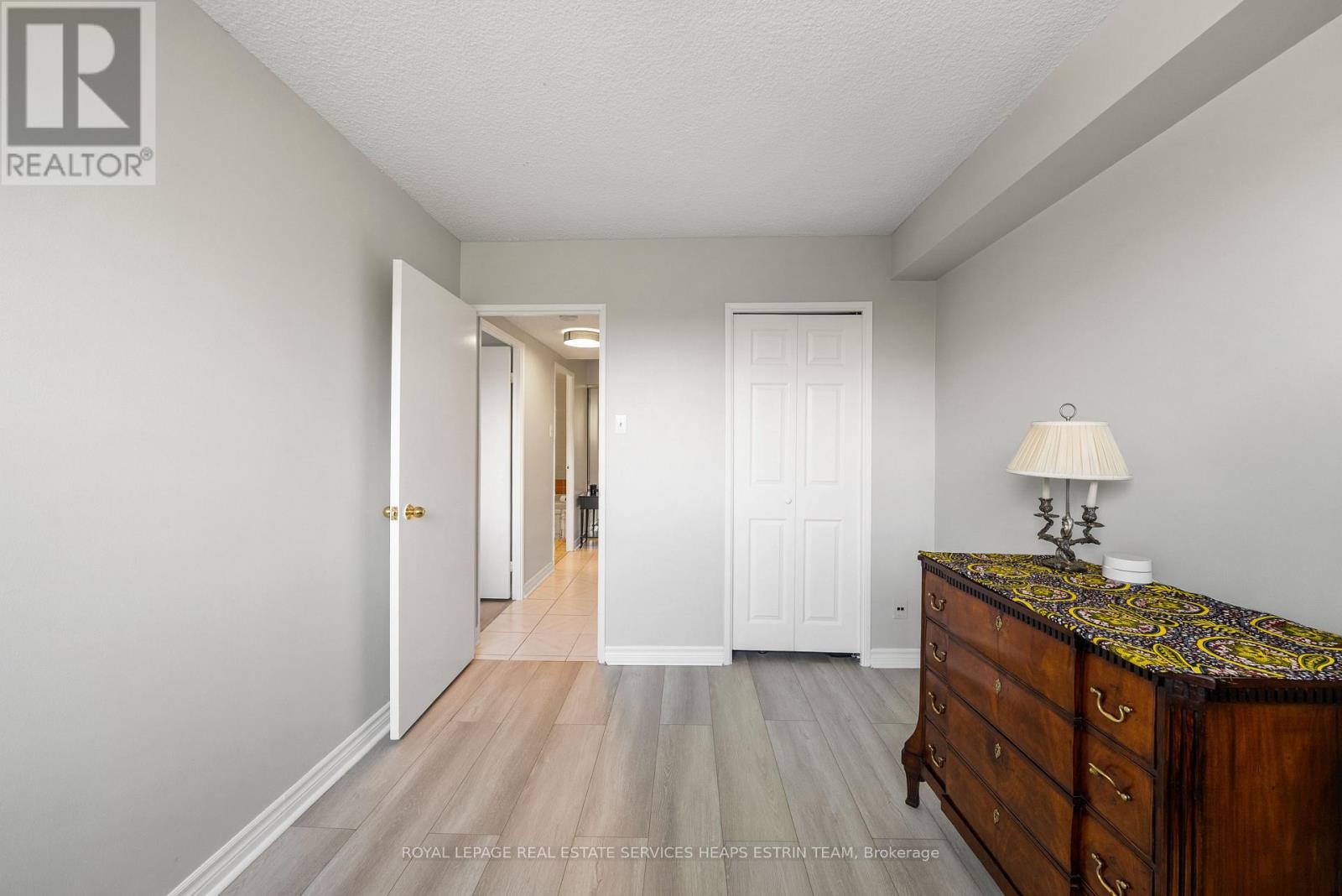 












501 - 40 BAIF BOULEVARD

,
Richmond Hill,




Ontario
L4C5M9

