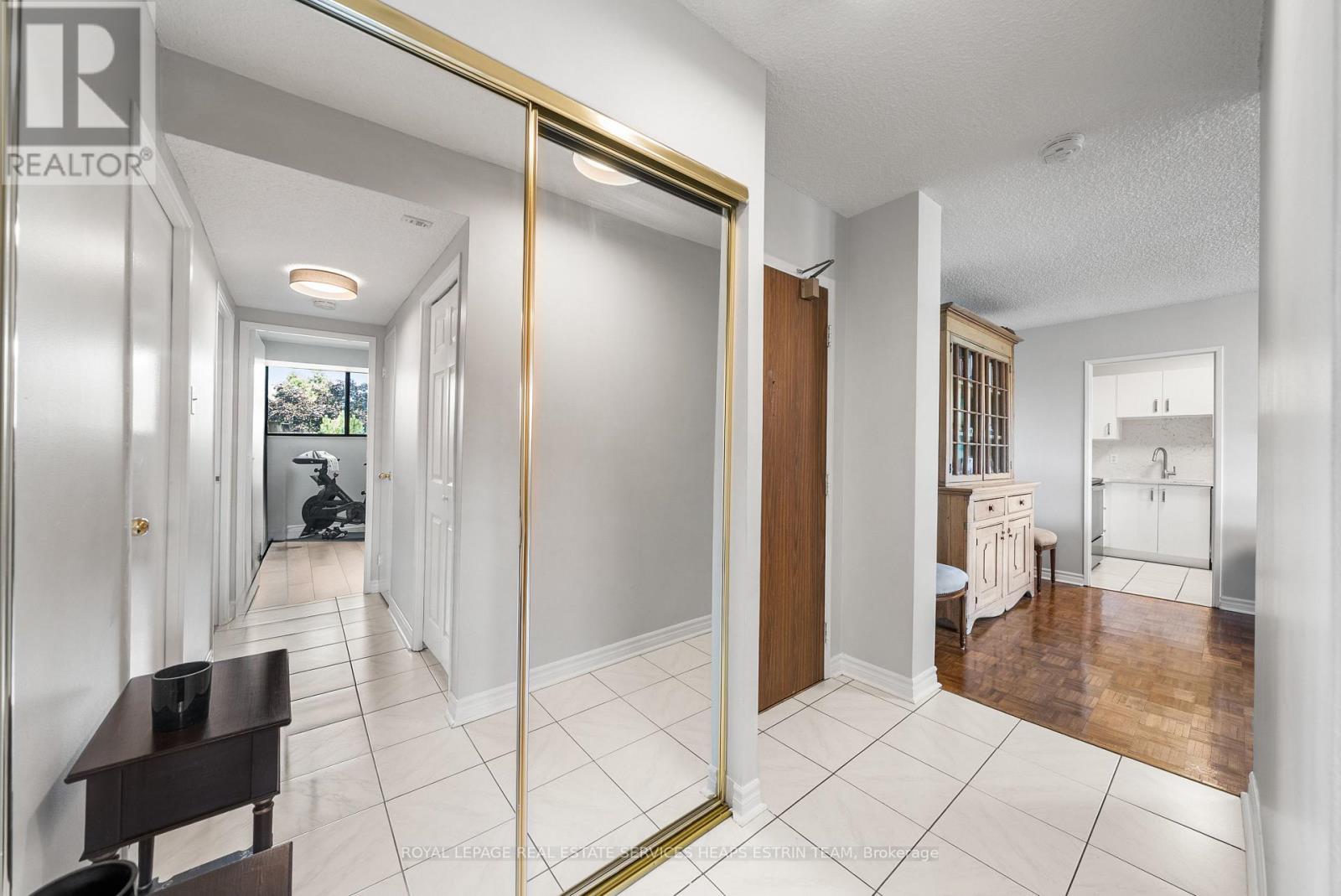 












501 - 40 BAIF BOULEVARD

,
Richmond Hill,




Ontario
L4C5M9

